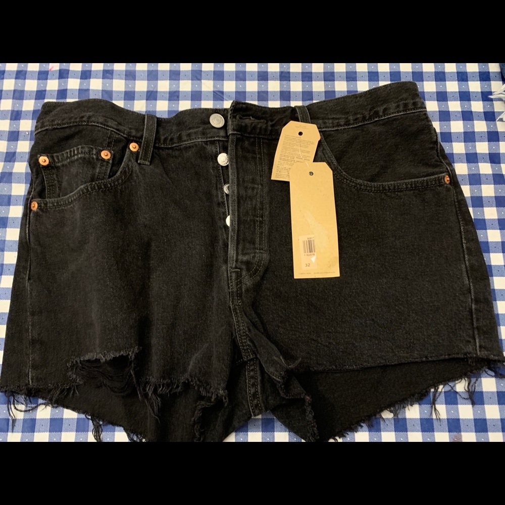 Levi shorts